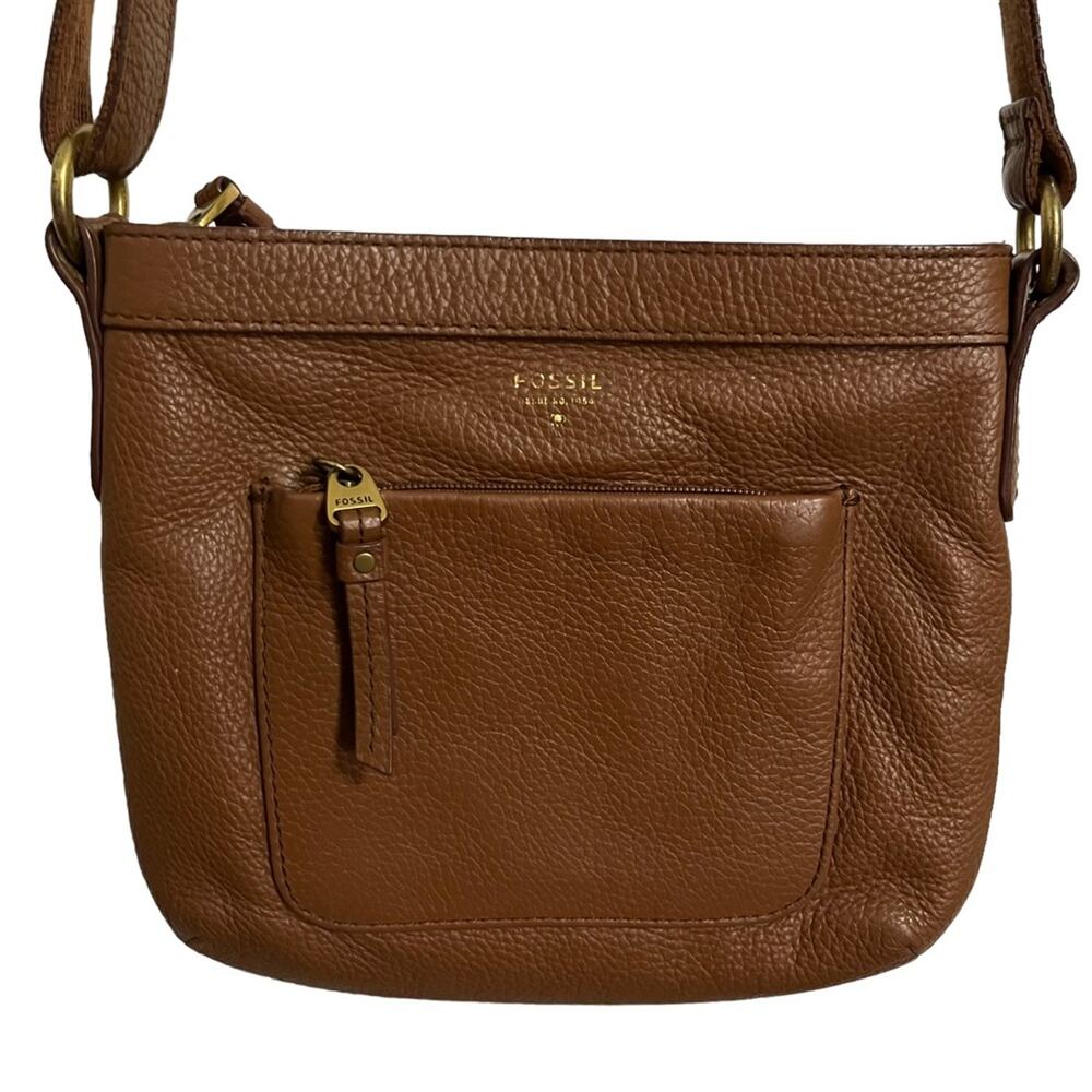 Fossil Pebbled Leather Crossbody Bag Camel Brown Everyday Casual Pockets Purse
